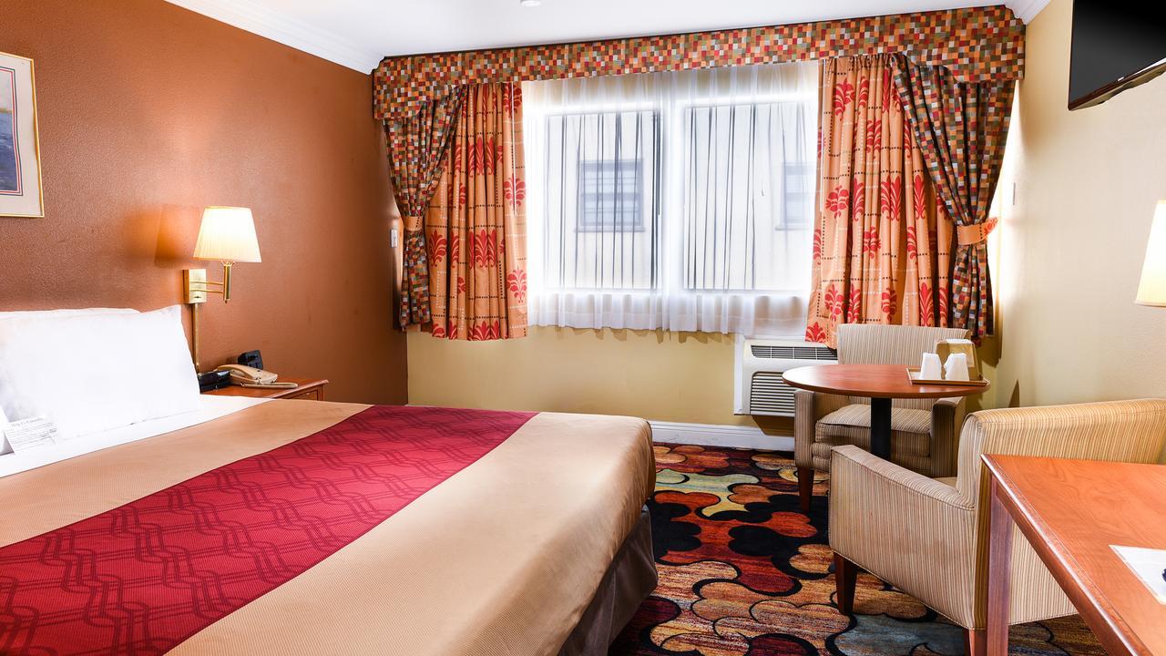 Vagabond Inn Лонг Бич Экстерьер фото