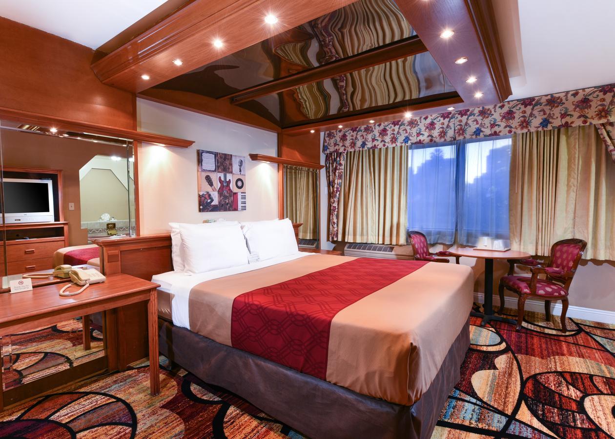 Vagabond Inn Лонг Бич Экстерьер фото