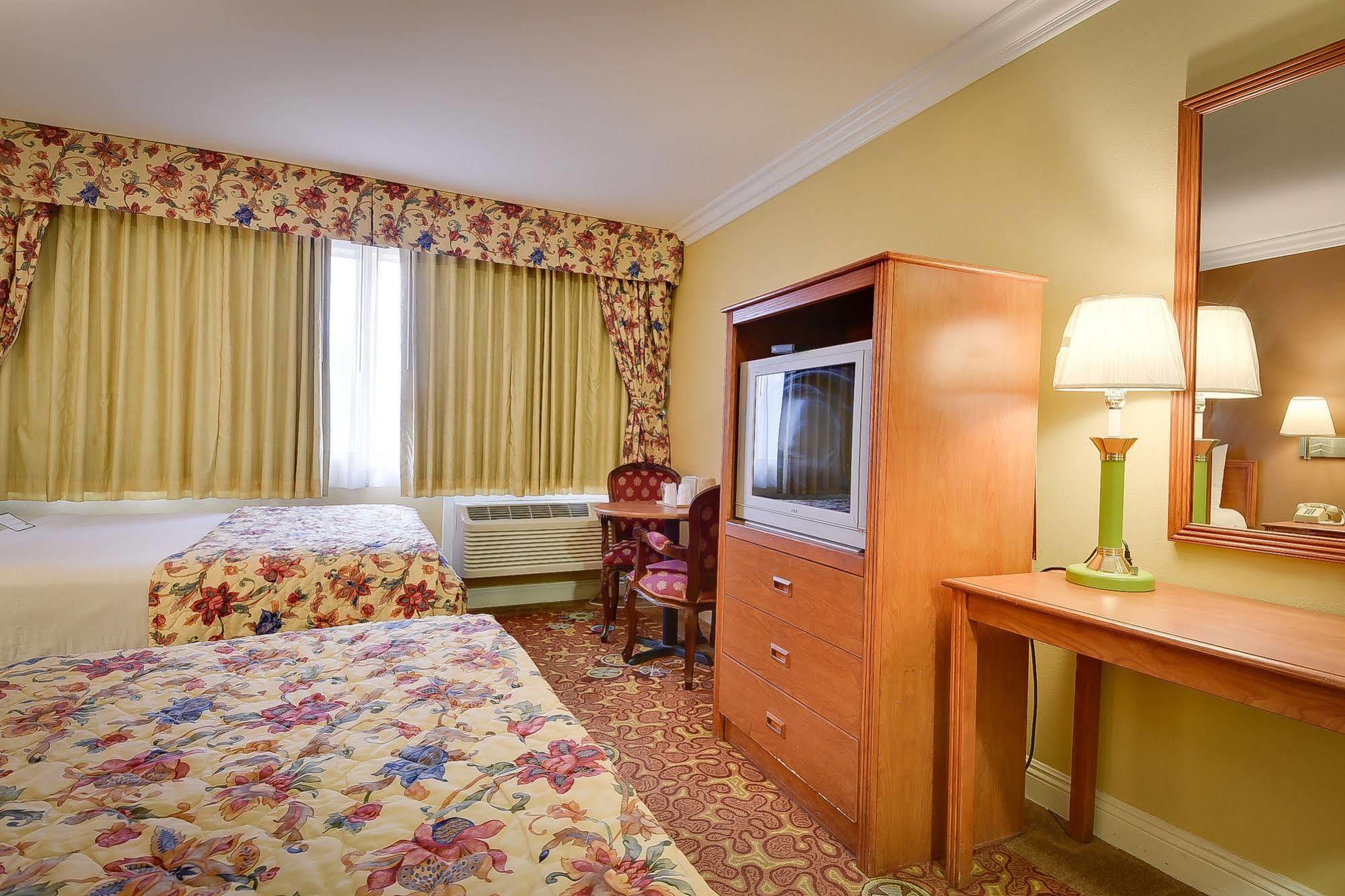 Vagabond Inn Лонг Бич Экстерьер фото