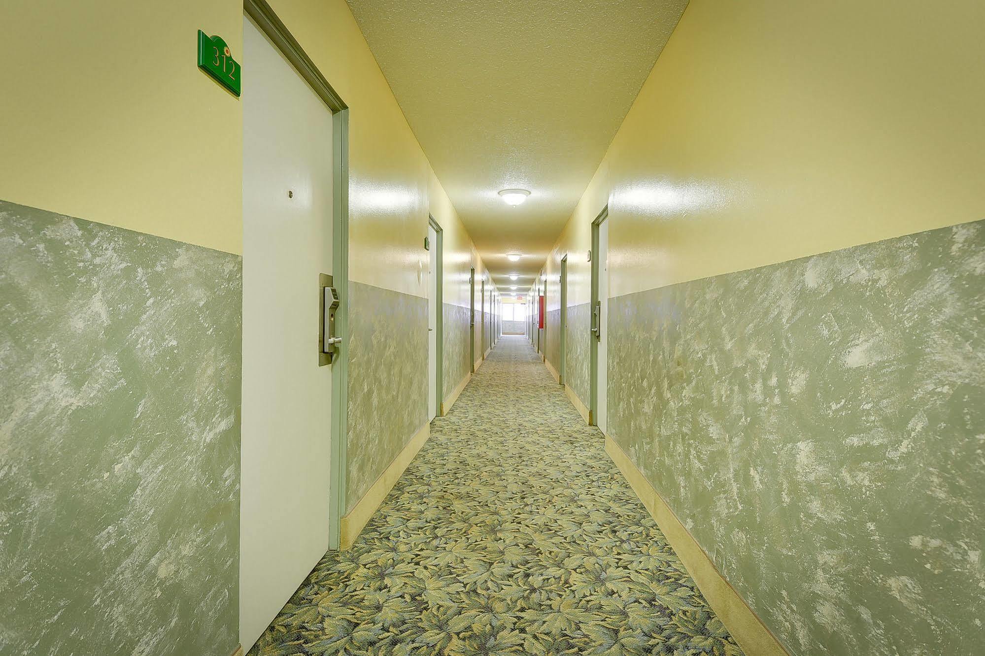 Vagabond Inn Лонг Бич Экстерьер фото